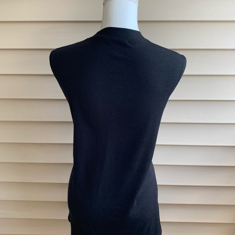 Black Ribbed Mock Neck Button Tank Top - Picture 4 of 7